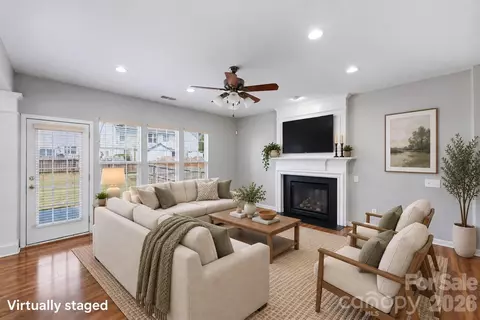 11239 Cypress View Dr, Charlotte, NC 28262