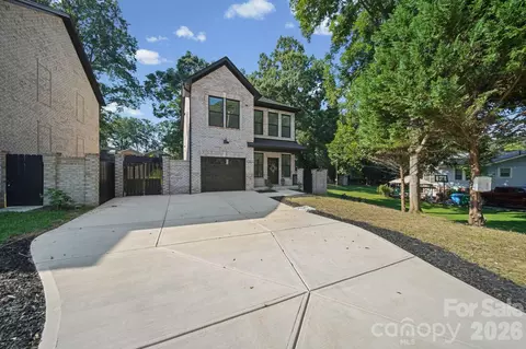 1445 Kingsley Dr, Albemarle, NC 28001