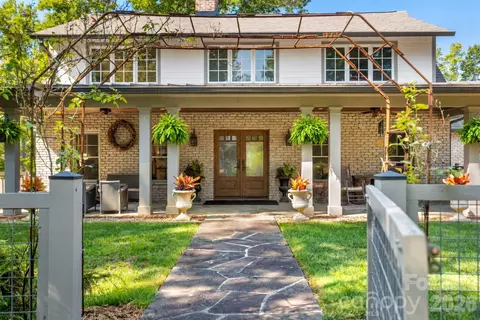 1 Orchid Ln, Asheville, NC 28803