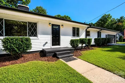 Exterior - 300 King St, Monroe, NC 28110 photo 1 of 3