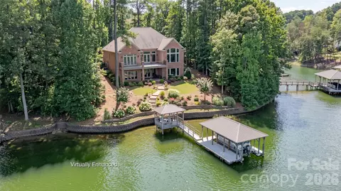 2427 Wellesbourne 67 Ln #67, Sherrills Ford, NC 28673