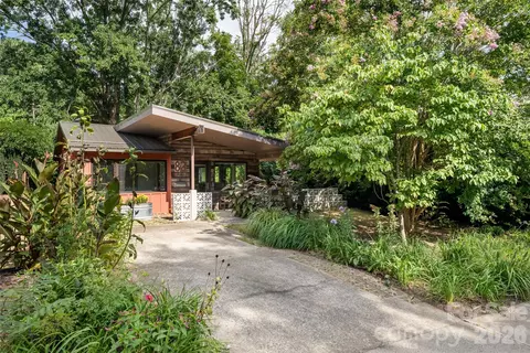 82 Mount Clare Ave, Asheville, NC 28801