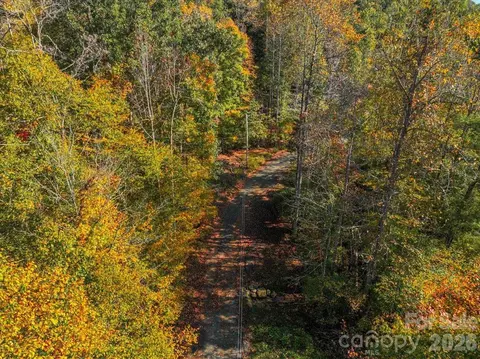 001 Pond Rd, Spruce Pine, NC 28777 photo 4