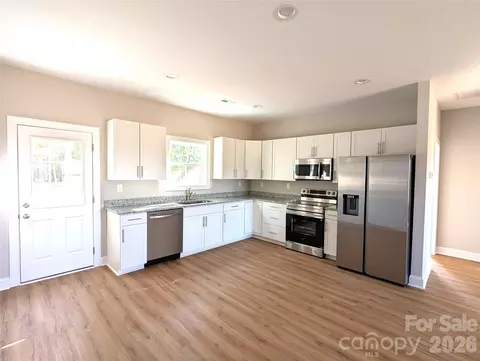 1609 N Sutherland Ave, Monroe, NC 28110 photo 5