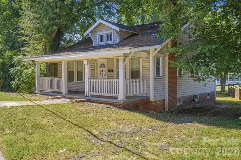2417 The Plz, Charlotte, NC 28205