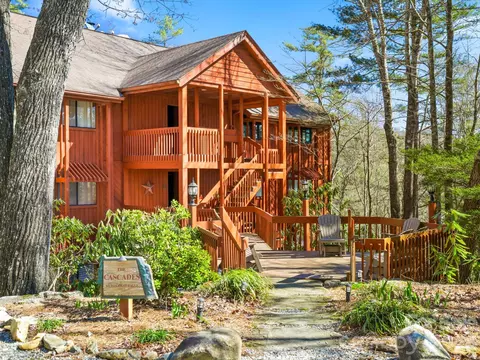 221 Toxaway Falls 1 Dr #1, Lake Toxaway, NC 28747