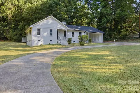 737 Lakeview Dr, Henderson, NC 27536