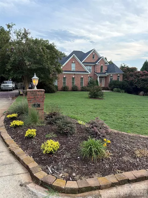 109 Doe Run Ln, Statesville, NC 28625