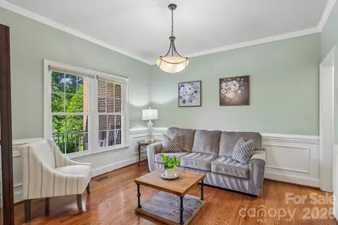 Living - 5385 Stone Brook Ct, Davidson, NC 28036 photo 4 of 5