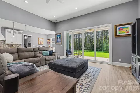 Living - 743 Parson Rd, Mcconnells, SC 29726 photo 2 of 2