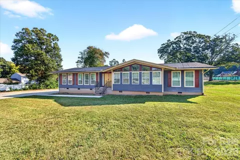 1811 Little Rock Rd, Charlotte, NC 28214