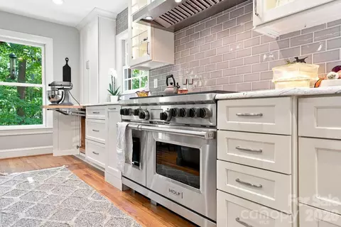 Kitchen - 405 Pine Rd, Davidson, NC 28036 photo 3 of 8