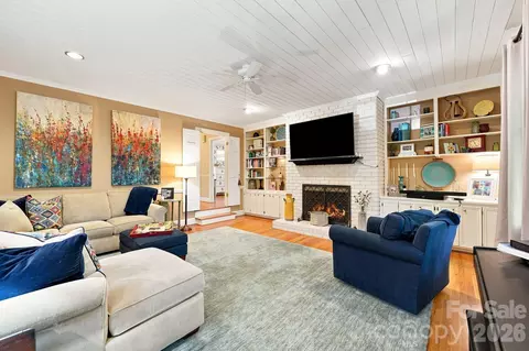Living - 405 Pine Rd, Davidson, NC 28036 photo 2 of 2