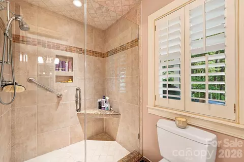 Bath - 405 Pine Rd, Davidson, NC 28036 photo 2 of 5