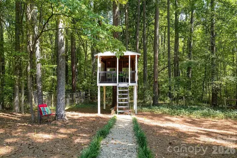 Exterior - 405 Pine Rd, Davidson, NC 28036 photo 10 of 10