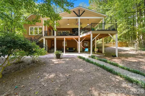 Exterior - 405 Pine Rd, Davidson, NC 28036 photo 8 of 10
