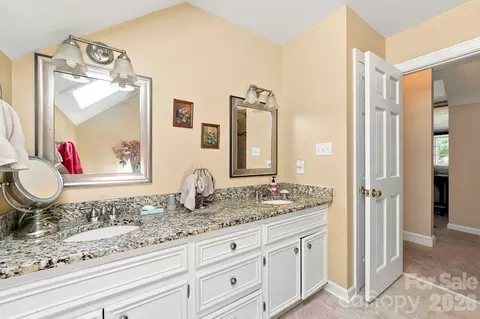 Bath - 405 Pine Rd, Davidson, NC 28036 photo 5 of 5