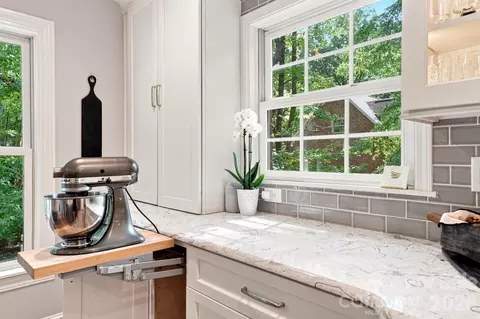 Kitchen - 405 Pine Rd, Davidson, NC 28036 photo 6 of 8