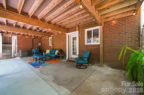 Exterior - 405 Pine Rd, Davidson, NC 28036 photo 5 of 10