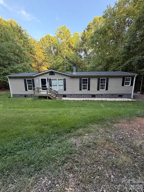 141 Tommys Ln, Mooresville, NC 28117