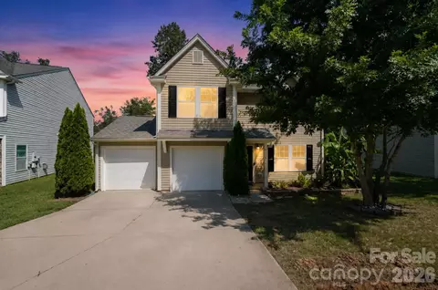 9830 Eagle Feathers Dr, Charlotte, NC 28214