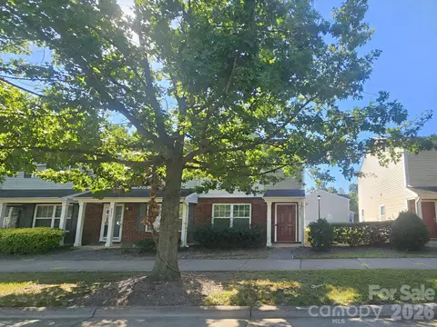 4657 Johnston Oehler Rd, Charlotte, NC 28269