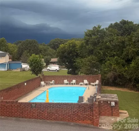 Exterior - 103 Crestlane C Dr #C, Morganton, NC 28655 photo 6 of 6