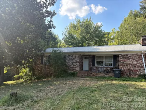 115 Wandering Ln, Bessemer City, NC 28016
