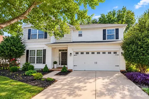15011 Bridle Trace Ln, Pineville, NC 28134
