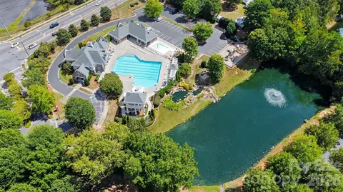 8033 Willow Branch Dr, Waxhaw, NC 28173
