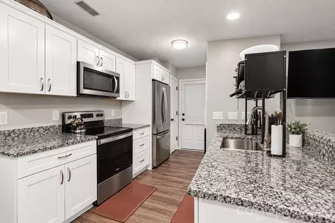 8324 Russell Rd, Charlotte, NC 28262
