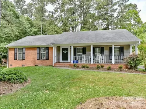 7115 Powder Mill Pl, Charlotte, NC 28277
