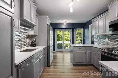 42 Gaston Mountain Rd, Asheville, NC 28806