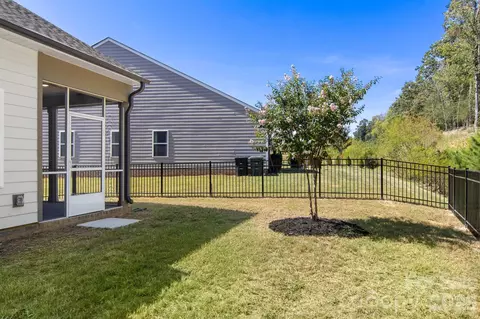 Exterior - 936 Scotch Meadows Loop, Monroe, NC 28110 photo 6 of 7
