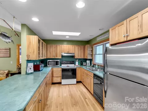 Kitchen - 136 Buchanan Loop, Sylva, NC 28779 photo 1 of 3