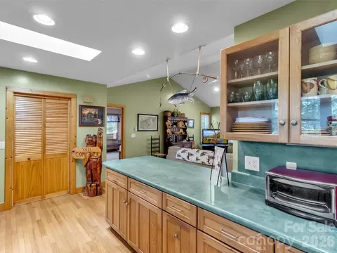 Kitchen - 136 Buchanan Loop, Sylva, NC 28779 photo 2 of 3