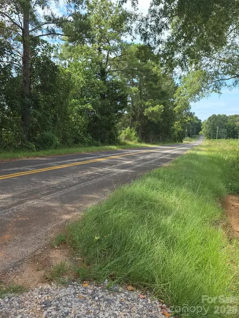 3373 Red Doc Rd, Lancaster, SC 29720 photo 3