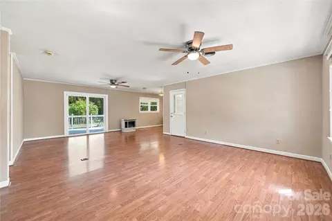 Living - 556 Oakhaven Dr, Lancaster, SC 29720 photo 1 of 7