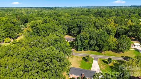 View/Area - 556 Oakhaven Dr, Lancaster, SC 29720 photo 1 of 2