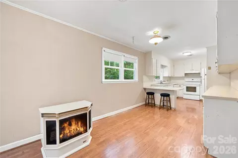 Living - 556 Oakhaven Dr, Lancaster, SC 29720 photo 7 of 7