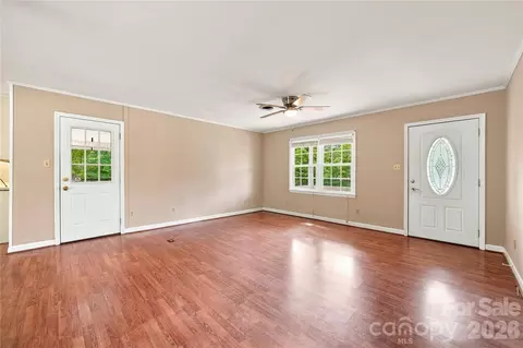 Living - 556 Oakhaven Dr, Lancaster, SC 29720 photo 4 of 7