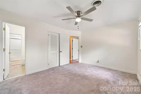 Bedroom - 556 Oakhaven Dr, Lancaster, SC 29720 photo 7 of 8