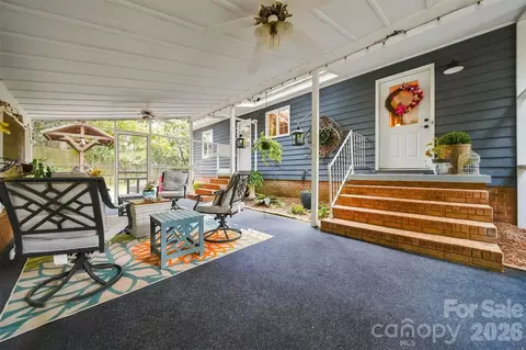 Exterior - 37 Home Place Ln, Hickory, NC 28601 photo 3 of 14