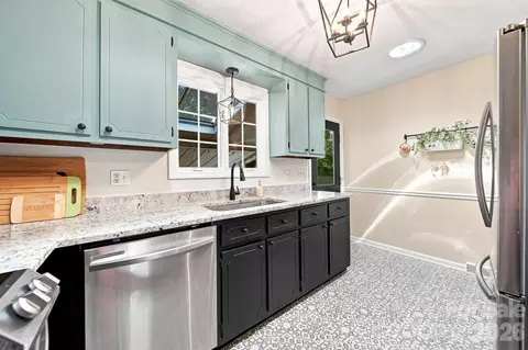 Kitchen - 37 Home Place Ln, Hickory, NC 28601 photo 1 of 5