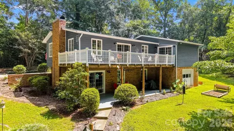 Exterior - 37 Home Place Ln, Hickory, NC 28601 photo 1 of 14