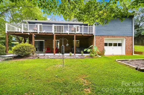 Exterior - 37 Home Place Ln, Hickory, NC 28601 photo 12 of 14