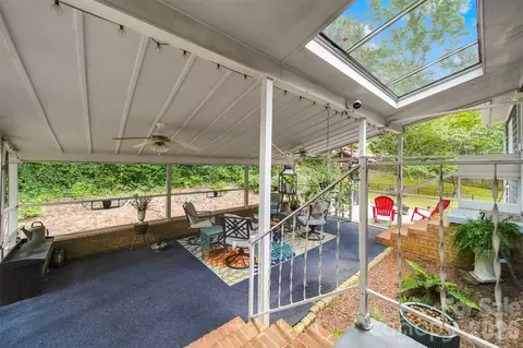 Exterior - 37 Home Place Ln, Hickory, NC 28601 photo 2 of 14