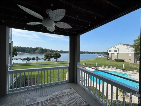 Exterior - 1332 Torrence Cir, Davidson, NC 28036 photo 7 of 8