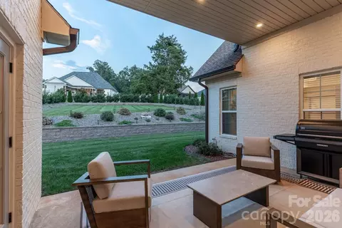 Exterior - 4413 Holly Ne Cir NE, Conover, NC 28613 photo 2 of 3