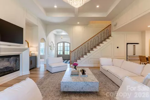 Living - 4413 Holly Ne Cir NE, Conover, NC 28613 photo 4 of 5
